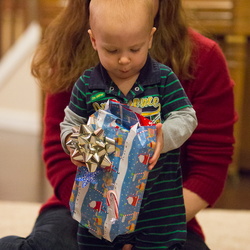 121216 MomGroupParty